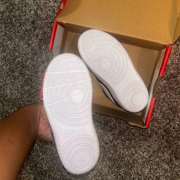 Navy Blue and Red Nike Toddler Sneakers - Picture 2 of 6